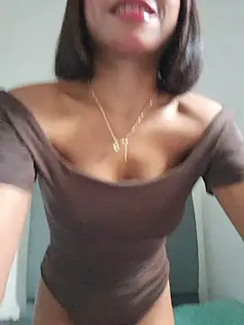 Snapshot of Lucy_Em chatting on August 1, 12:37 pm Lucy Em online show from August 1, 12:37 pm