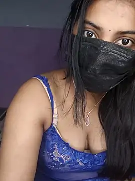 Snapshot of miss_eyekiller12 chatting on April 4, 6:05 pm miss eyekiller12 online show from April 4, 6:05 pm