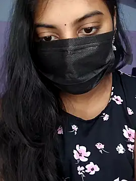 Snapshot of miss_eyekiller12 chatting on April 12, 10:31 am miss eyekiller12 online show from April 12, 10:31 am