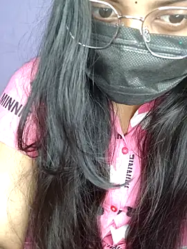 Snapshot of miss_eyekiller12 chatting on April 17, 11:02 am miss eyekiller12 online show from April 17, 11:02 am