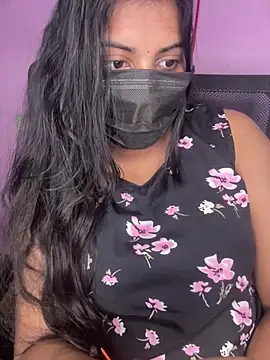 Snapshot of miss_eyekiller12 chatting on April 29, 10:52 am miss eyekiller12 online show from April 29, 10:52 am