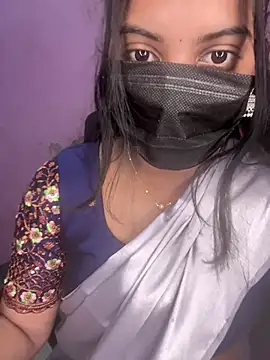 Snapshot of miss_eyekiller12 chatting on April 29, 6:14 pm miss eyekiller12 online show from April 29, 6:14 pm
