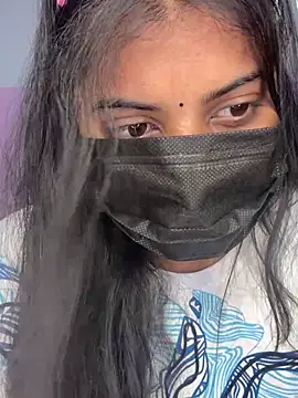 Snapshot of miss_eyekiller12 chatting on May 24, 6:57 pm miss eyekiller12 online show from May 24, 6:57 pm
