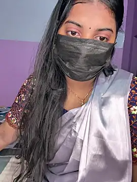 Snapshot of miss_eyekiller12 chatting on May 28, 6:27 pm miss eyekiller12 online show from May 28, 6:27 pm