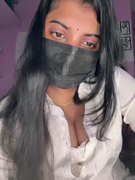 Snapshot of miss_eyekiller12 chatting on June 15, 6:10 pm miss eyekiller12 online show from June 15, 6:10 pm