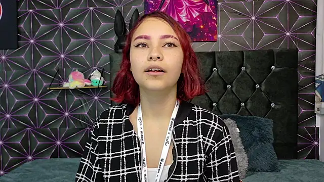 Snapshot of Megam_white chatting on April 1, 3:53 pm Megam white online show from April 1, 3:53 pm