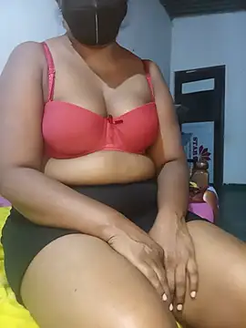 Snapshot of Jayani1978 chatting on August 6, 12:12 am Jayani1978 online show from August 6, 12:12 am