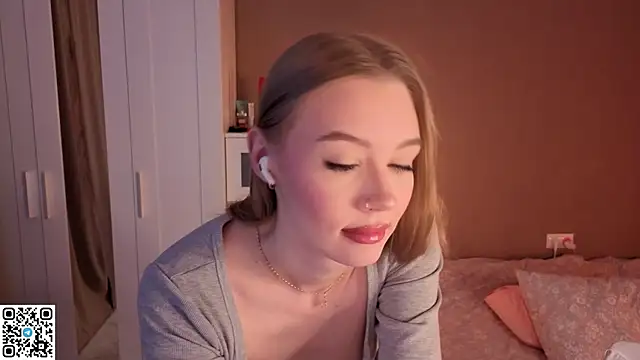 Sellina moon online show from June 20, 2:47 am