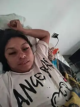 Snapshot of AngelicaStorms chatting on July 24, 1:09 pm AngelicaStorms online show from July 24, 1:09 pm