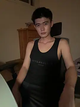 Snapshot of CalvinHY chatting on June 20, 6:11 pm CalvinHY online show from June 20, 6:11 pm