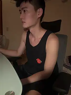 Snapshot of CalvinHY chatting on June 21, 4:42 pm CalvinHY online show from June 21, 4:42 pm