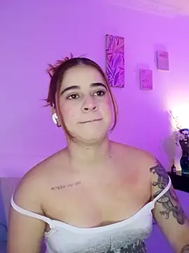 Snapshot of martina_connor1 chatting on May 15, 12:23 pm martina connor1 online show from May 15, 12:23 pm