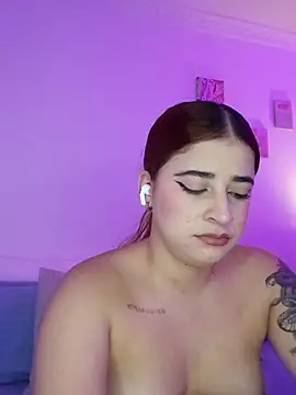 Snapshot of martina_connor1 chatting on May 26, 5:09 pm martina connor1 online show from May 26, 5:09 pm