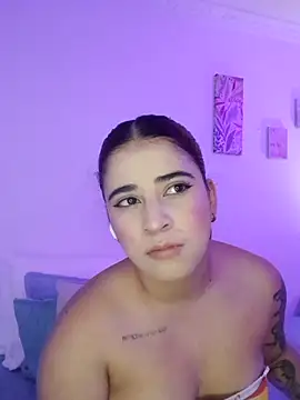 Snapshot of martina_connor1 chatting on May 27, 4:59 pm martina connor1 online show from May 27, 4:59 pm