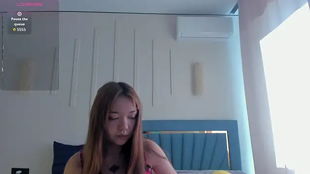 kok0mi online show from April 26, 3:26 am