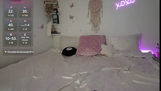 Snapshot of Baby-imi chatting on May 28, 2:09 am Baby-imi online show from May 28, 2:09 am