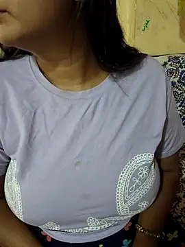 Snapshot of Tridha_2 chatting on May 10, 9:25 am Tridha 2 online show from May 10, 9:25 am