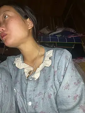 Jolinie online show from April 26, 2:31 am