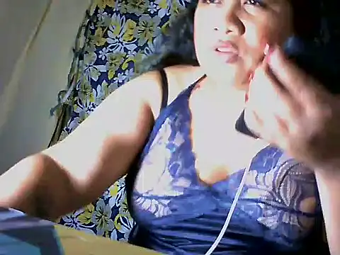 Snapshot of wild_Joan chatting on May 20, 4:02 pm wild Joan online show from May 20, 4:02 pm