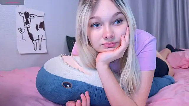 Snapshot of Dallass_ss chatting on April 6, 4:30 pm Dallass ss online show from April 6, 4:30 pm