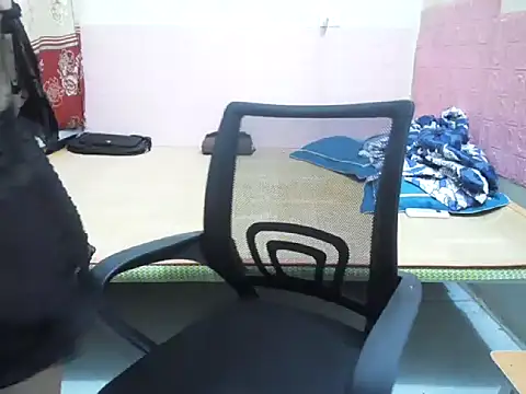 Snapshot of lusa_baby chatting on June 8, 12:27 pm lusa baby online show from June 8, 12:27 pm