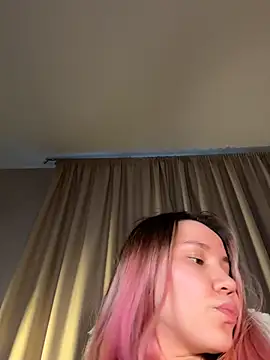 cyberleah online show from May 6, 4:45 pm