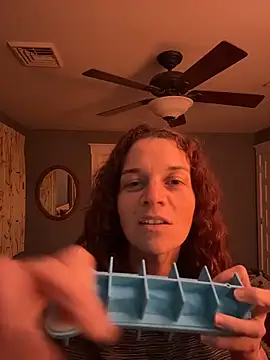 Snapshot of NataLee_vault chatting on March 28, 11:26 pm NataLee vault online show from March 28, 11:26 pm
