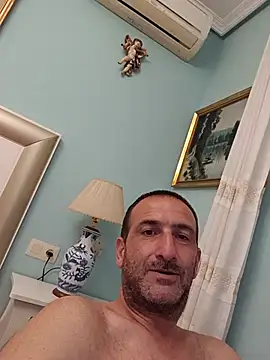 Snapshot of DanTrov79 chatting on May 19, 10:27 pm DanTrov79 online show from May 19, 10:27 pm