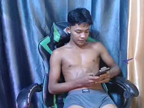 pinoy lowey18 online show from May 4, 3:02 am