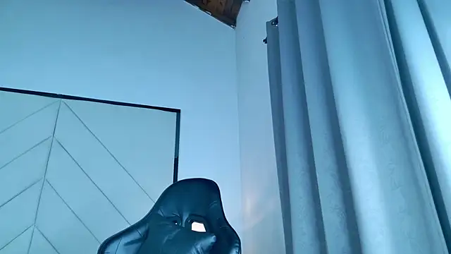 Celene Rosejs online show from May 22, 7:41 pm
