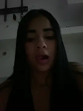 Snapshot of Valerials chatting on April 11, 3:11 am Valerials online show from April 11, 3:11 am