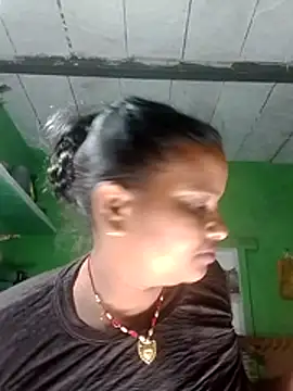 Snapshot of Shivani09900 chatting on July 14, 7:41 pm Shivani09900 online show from July 14, 7:41 pm