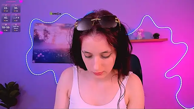 Snapshot of nami_glow chatting on May 21, 11:12 pm nami glow online show from May 21, 11:12 pm