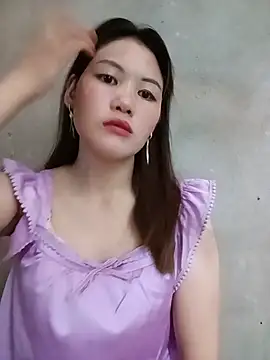 Snapshot of meg_06 chatting on June 8, 7:53 am meg 06 online show from June 8, 7:53 am