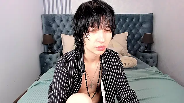 Snapshot of AdonBev chatting on June 30, 5:41 am AdonBev online show from June 30, 5:41 am