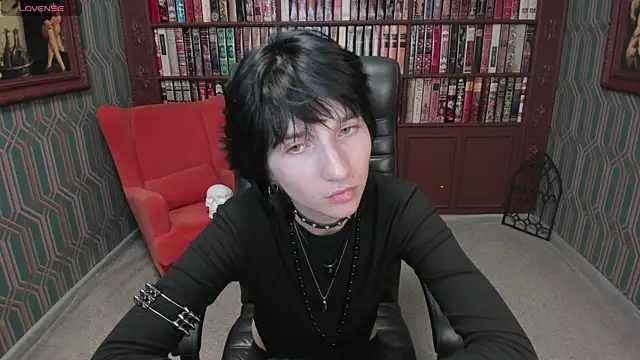 Snapshot of AdonBev chatting on July 2, 12:21 am AdonBev online show from July 2, 12:21 am