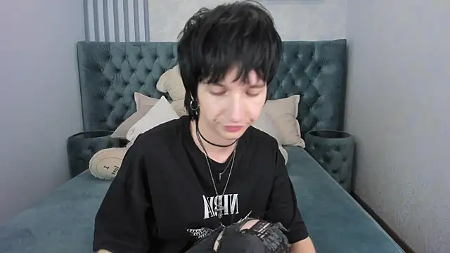 Snapshot of AdonBev chatting on July 16, 6:19 am AdonBev online show from July 16, 6:19 am