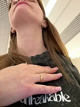 Snapshot of FReyja_44 chatting on July 20, 10:50 am FReyja 44 online show from July 20, 10:50 am