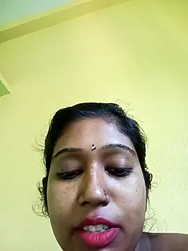 Snapshot of bannerjeesneha20 chatting on May 8, 2:50 am bannerjeesneha20 online show from May 8, 2:50 am