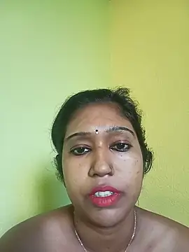 Snapshot of bannerjeesneha20 chatting on May 14, 3:13 am bannerjeesneha20 online show from May 14, 3:13 am