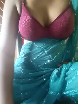 Snapshot of Rubina_Love chatting on April 22, 1:52 am Rubina Love online show from April 22, 1:52 am