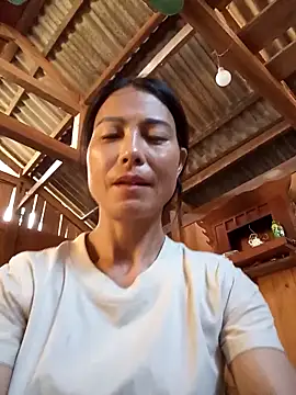 Snapshot of -Numin- chatting on May 15, 10:00 am -Numin- online show from May 15, 10:00 am