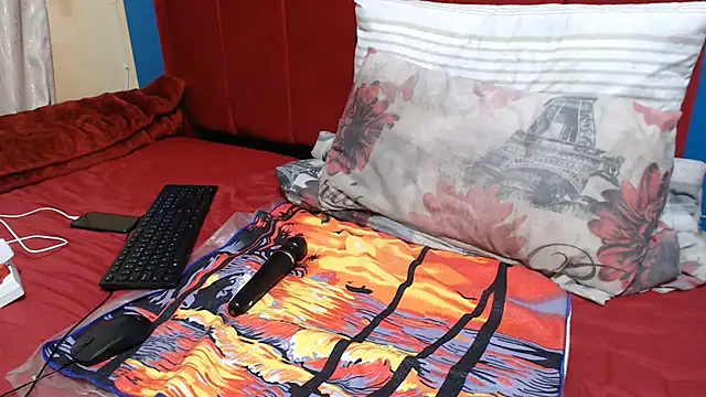DarkBeautyX online show from August 9, 8:14 pm
