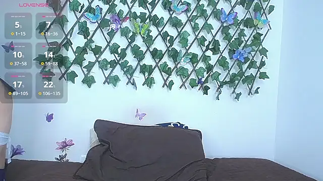 Snapshot of lizeth_wong chatting on June 13, 1:20 pm lizeth wong online show from June 13, 1:20 pm