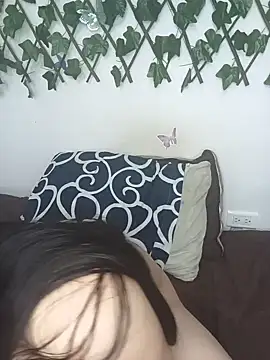 Snapshot of lizeth_wong chatting on June 14, 1:25 am lizeth wong online show from June 14, 1:25 am