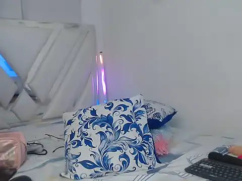 AlannaHarper online show from June 24, 3:55 pm