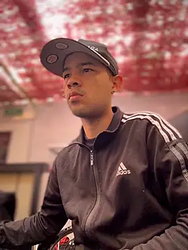 Zhang Weii online show from March 25, 12:55 pm