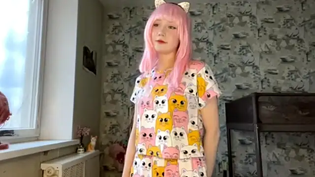 Love you Kim online show from April 4, 1:08 pm