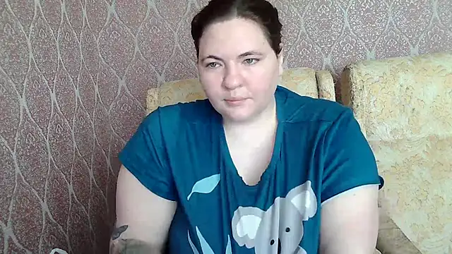Snapshot of ElviraOreilllyX chatting on April 6, 8:48 am ElviraOreilllyX online show from April 6, 8:48 am