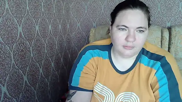 Snapshot of ElviraOreilllyX chatting on April 12, 5:56 am ElviraOreilllyX online show from April 12, 5:56 am